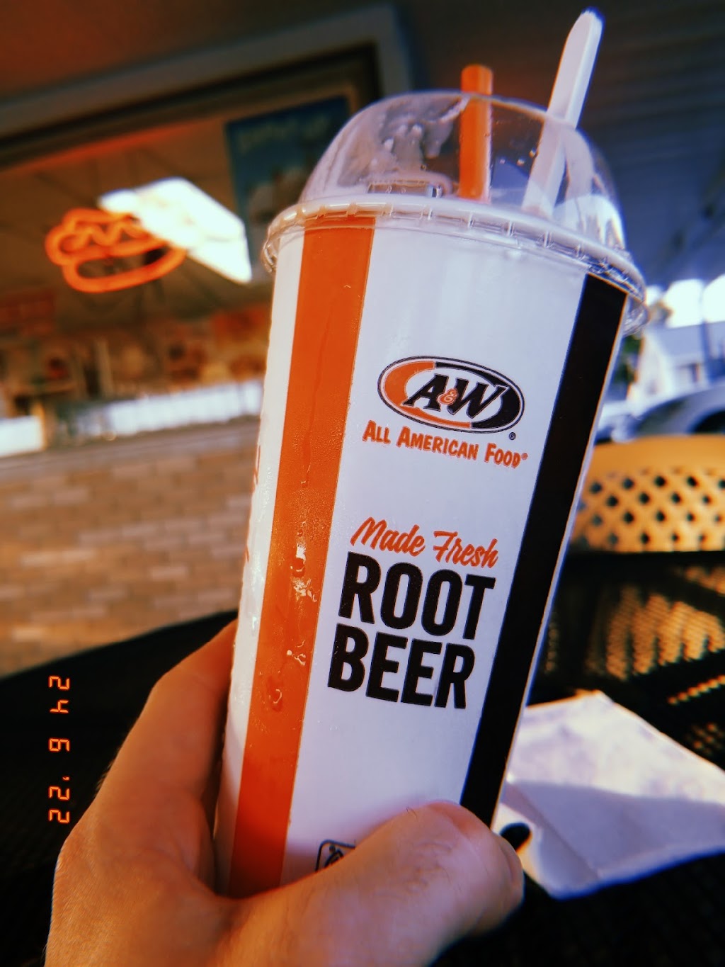 A&W Restaurant | 717 E Wisconsin St, Portage, WI 53901, USA | Phone: (608) 742-5759