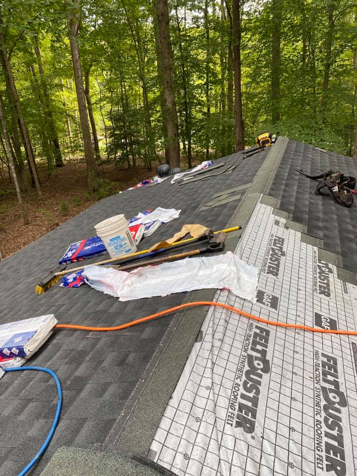 K&J Roof Repairs | 12910 Holly Ln, Manakin-Sabot, VA 23103, USA | Phone: (804) 912-7988