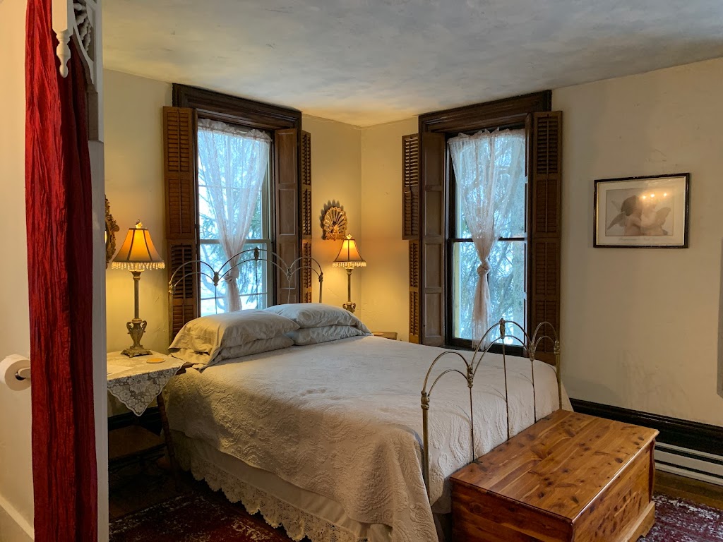 Kimmell House Inn B & B | 1397 US-33, Kimmell, IN 46760, USA | Phone: (260) 635-2193