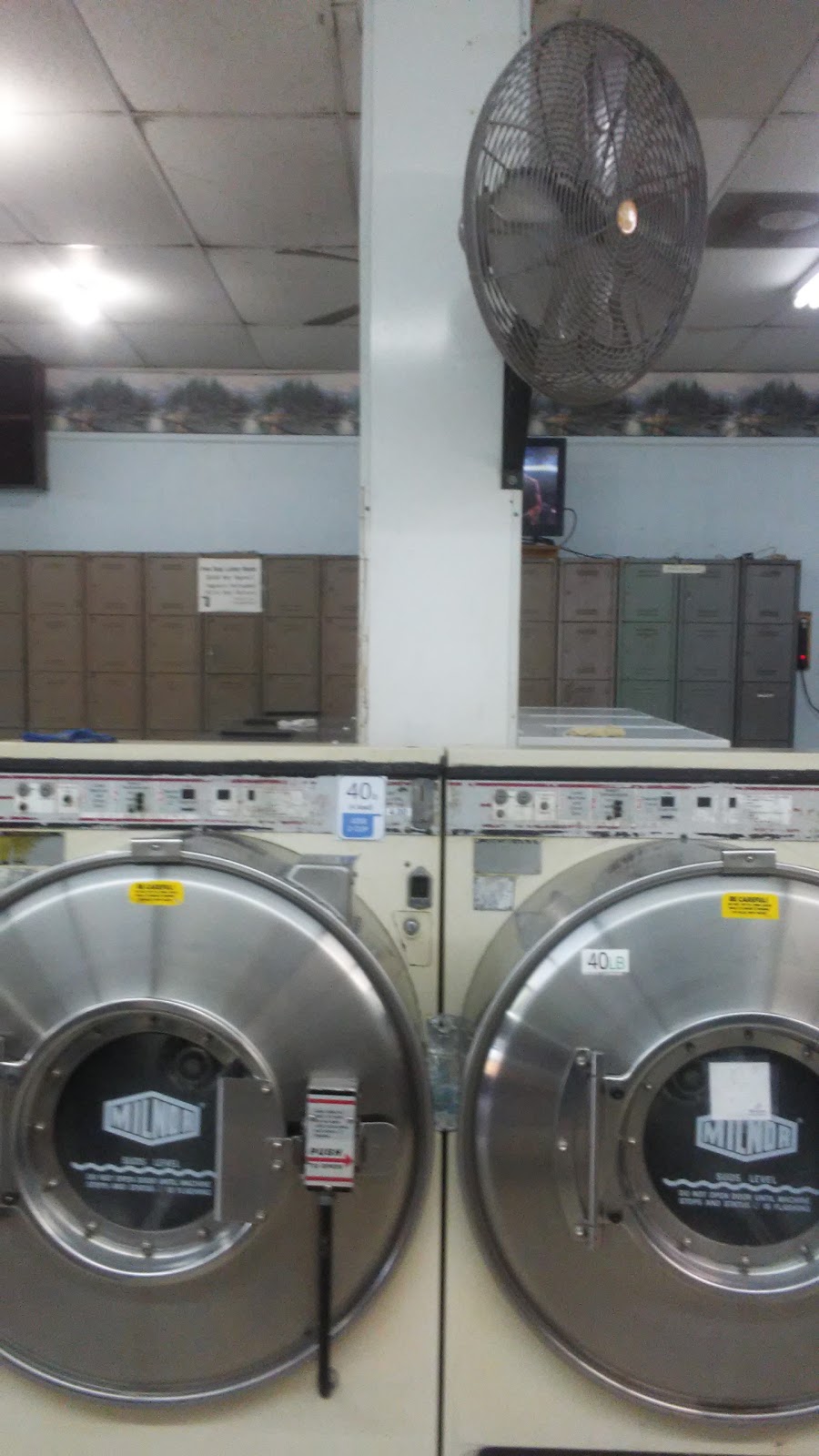 S T Coin Laundry | 2230 S Norton Ave #D, Independence, MO 64050 | Phone: (816) 833-3021