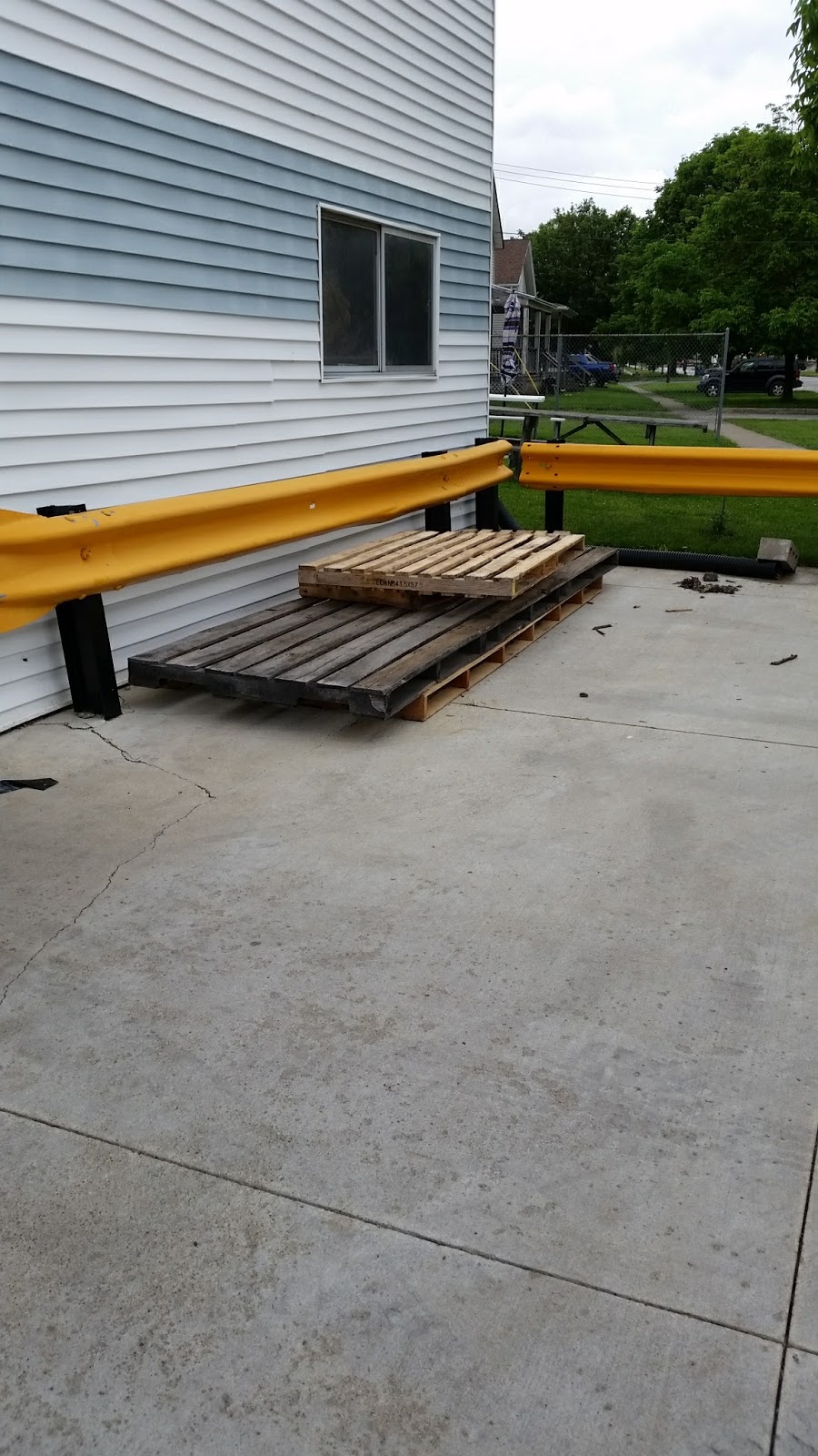 Port Clinton Roofing Co | 100 Howland St, Fremont, OH 43420, USA | Phone: (419) 734-6336