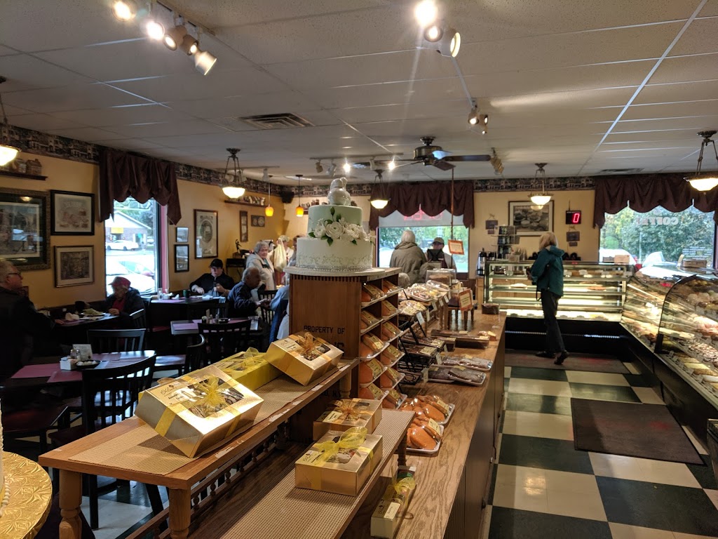 Ohlsons Bakery & Cafe | 8500 Sheridan Dr, Buffalo, NY 14221, USA | Phone: (716) 626-7783