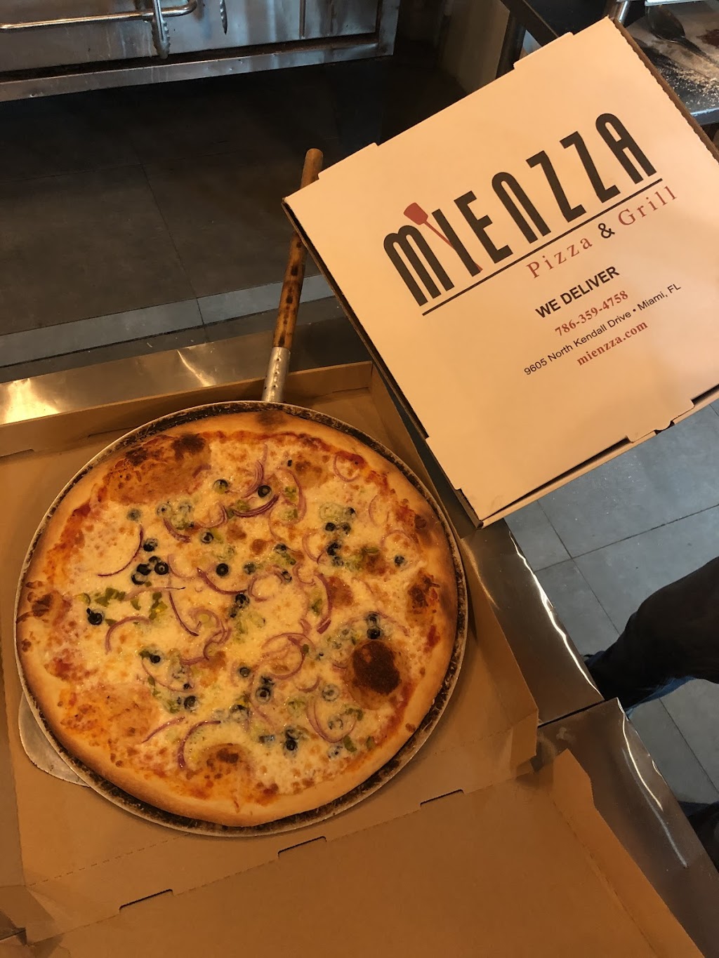 Mienzza Pizza&Grill | 9605 N Kendall Dr, Miami, FL 33176 | Phone: (786) 359-4758