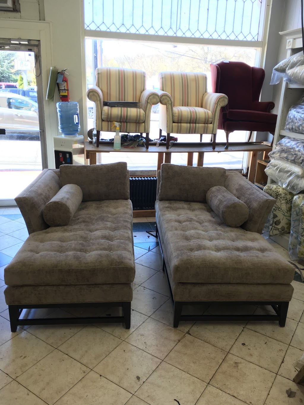 diamond upholstery co | 281 Glen St, Glen Cove, NY 11542, USA | Phone: (516) 674-3100