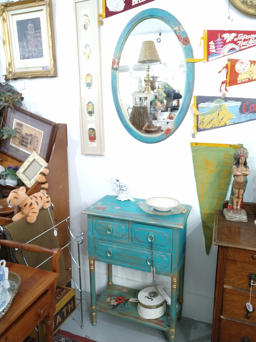 BaZaar Oh! Vintage | 611 Main St BOOTH #777 Inside Y Shop Vintage and More, Beech Grove, IN 46107, USA | Phone: (317) 724-8489