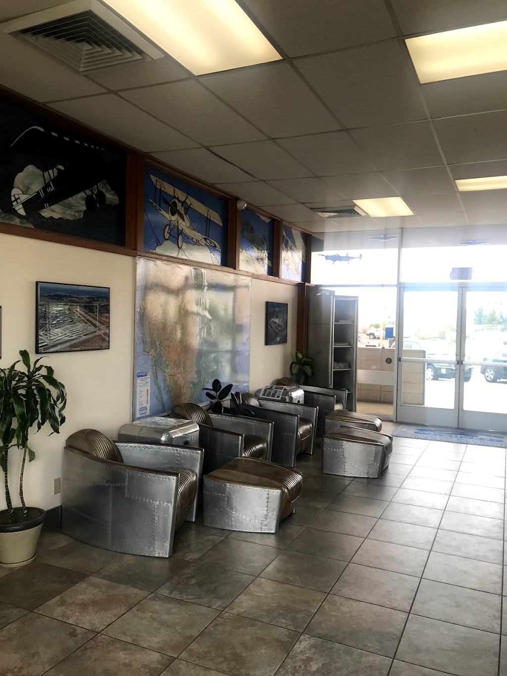 Ellas At The Airport - Watsonville | 100 Aviation Way, Watsonville, CA 95076, USA | Phone: (831) 728-3282