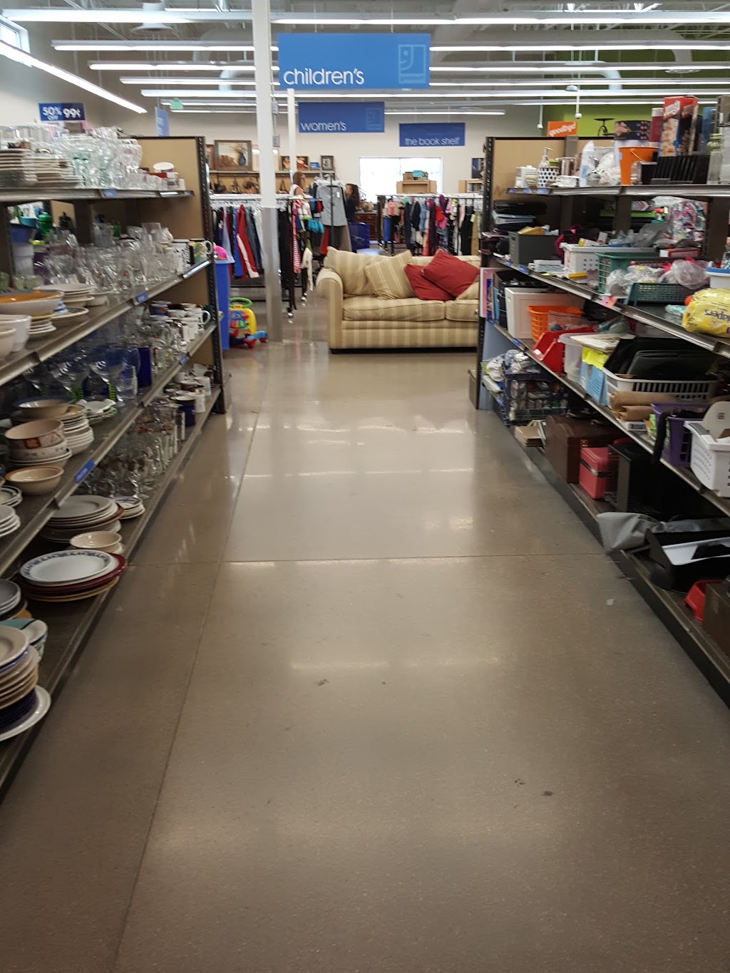 Goodwill Lakeside Store | 5825 W 44th Ave, Lakeside, CO 80202, USA | Phone: (303) 234-8411
