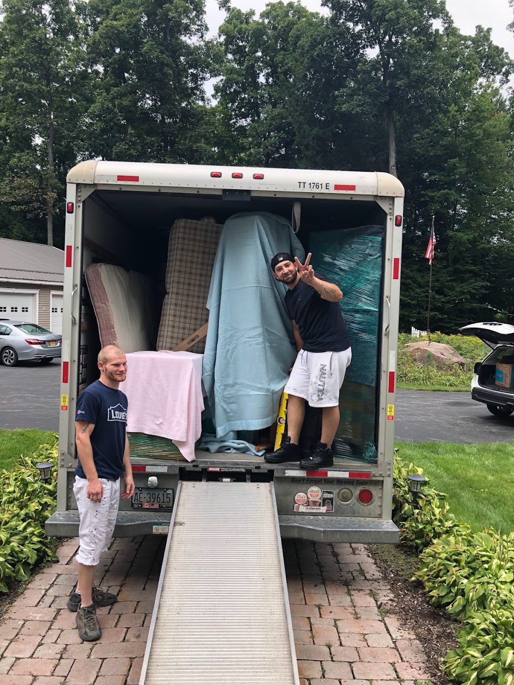 Case moving & junk removal LLC | 1449 State St, Schenectady, NY 12304, USA | Phone: (518) 386-8393