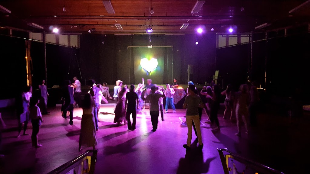 MixTree Languages | English Courses in Amsterdam & Live Online | Eerste Weteringplantsoen 2c, 1017 SJ Amsterdam, Netherlands | Phone: 020 786 1981