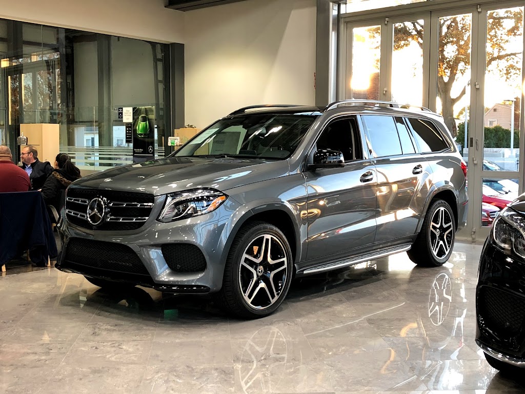 Mercedes-Benz of Rockville Centre | 650 Sunrise Hwy, Rockville Centre, NY 11570, USA | Phone: (516) 766-6900