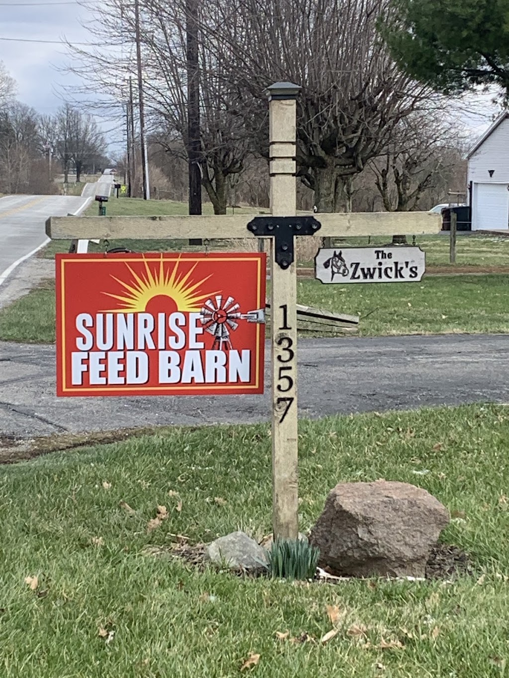 Sunrise Feed Barn | 1357 E Hoop Rd, Xenia, OH 45385, USA | Phone: (937) 725-2861