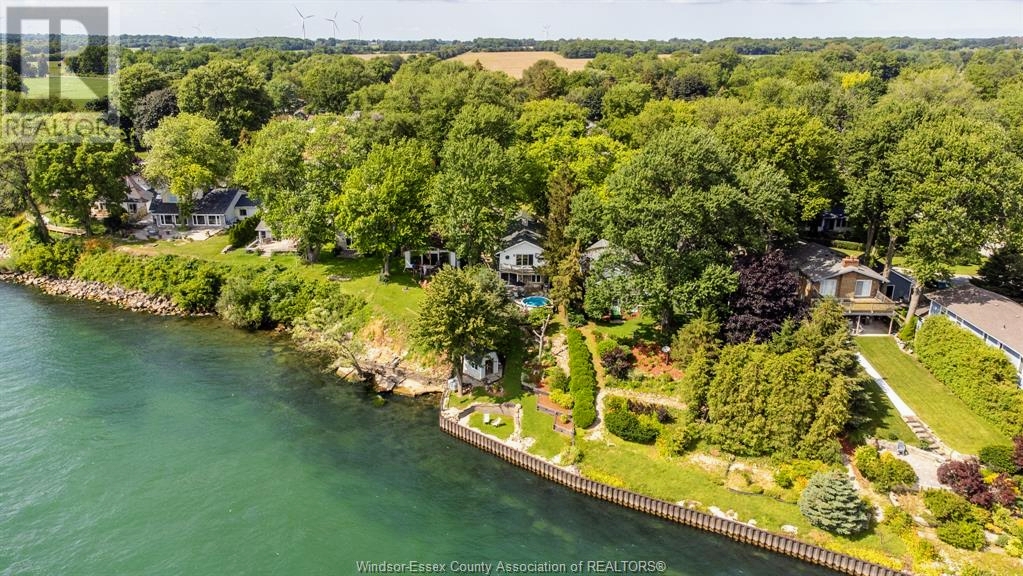 Waterside Lakehouse | 157 Adelaide St, Harrow, ON N0R 1G0, Canada | Phone: (519) 984-1672