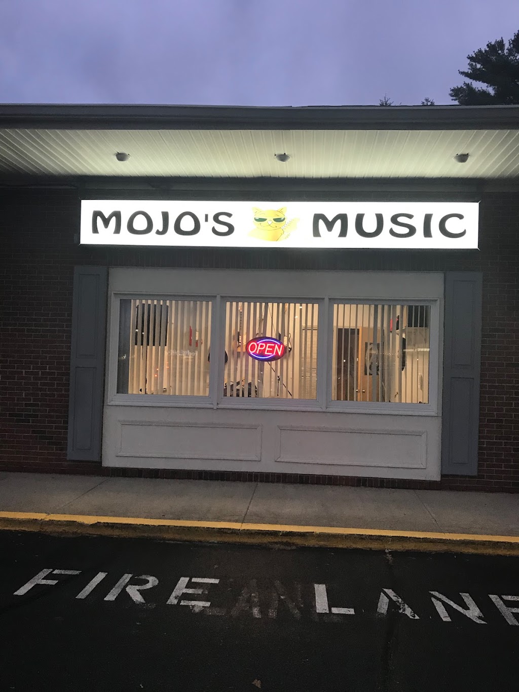 Mojos Music Store | 341 S Broadway #13A, Salem, NH 03079, USA | Phone: (603) 328-5624