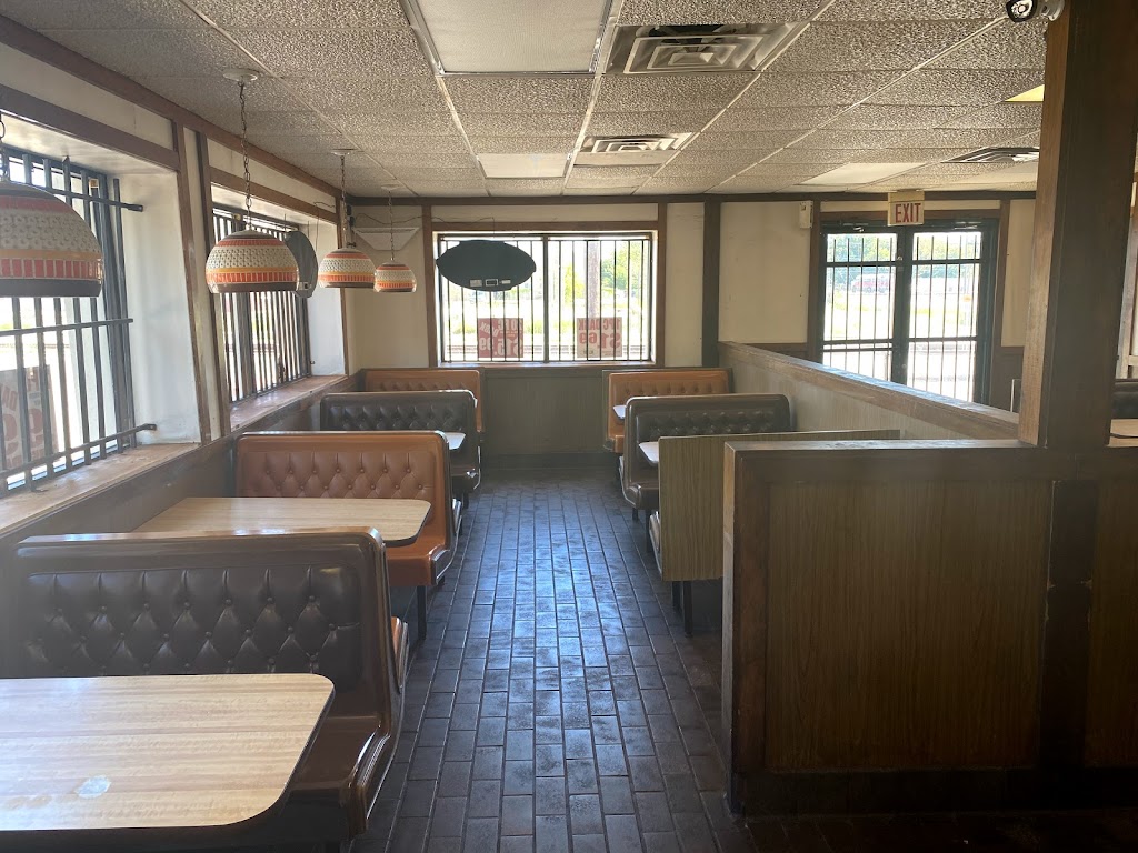 Halls Chicken | 4845 S Lancaster Rd, Dallas, TX 75216, USA | Phone: (214) 374-1389