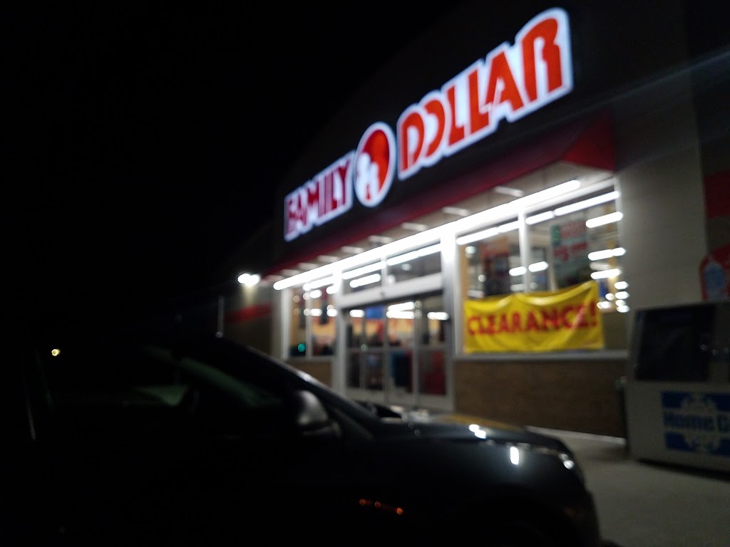 Family Dollar | 715 McCambridge Ave, Madison, IL 62060 | Phone: (618) 801-4023