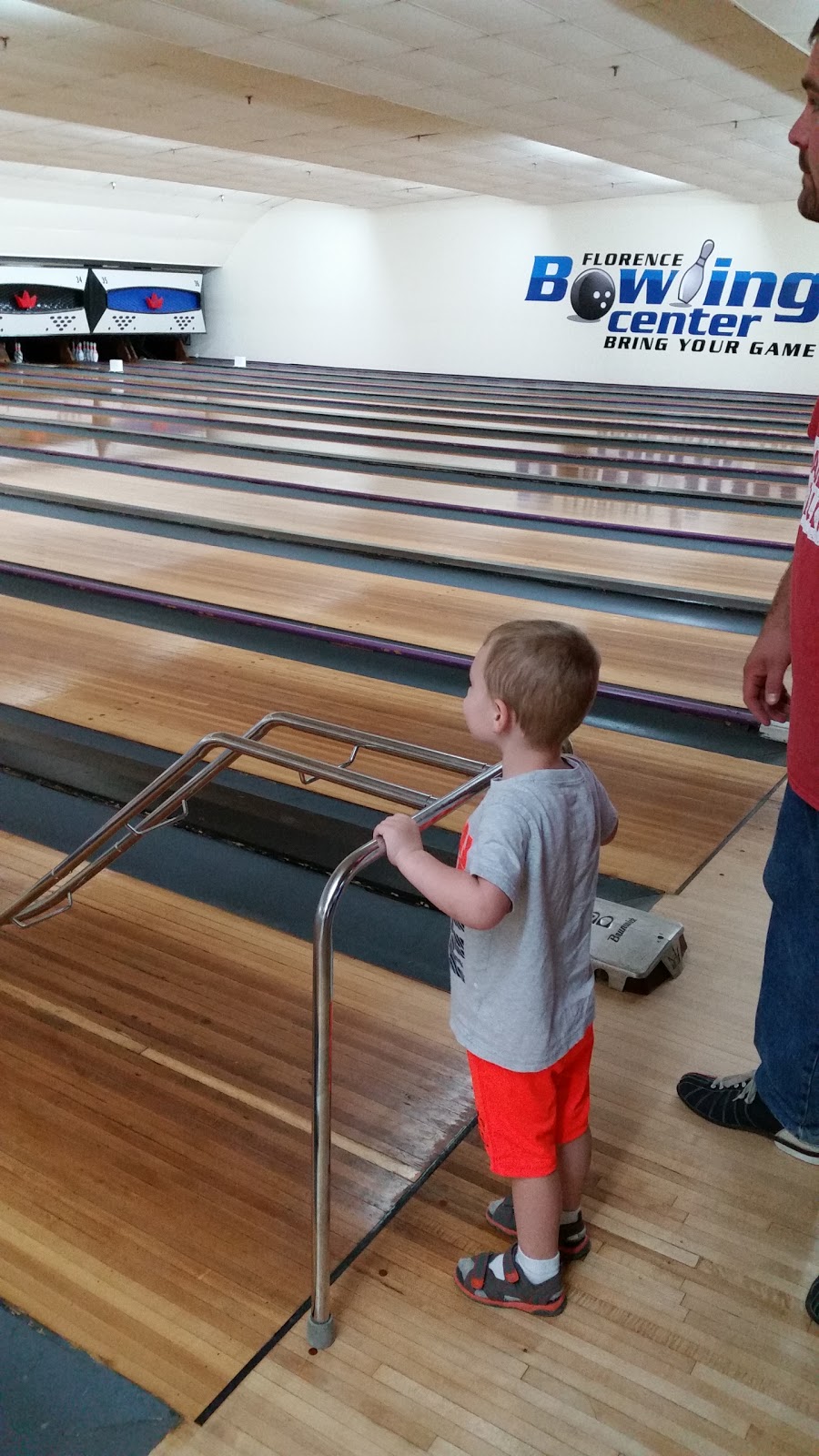 Florence Bowling Center | 7500 Sussex Dr, Florence, KY 41042, USA | Phone: (859) 817-9332