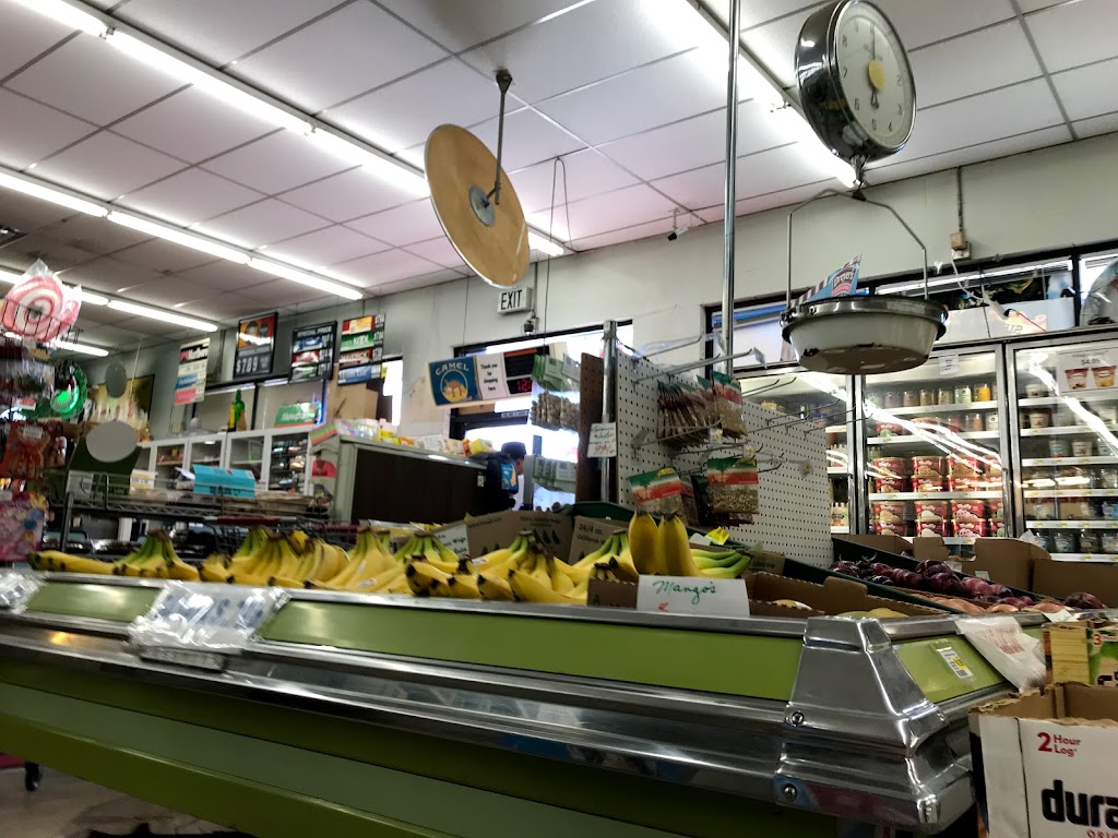 Red & White Superette Inc | 700 N Coast Hwy, Oceanside, CA 92054, USA | Phone: (760) 722-5557