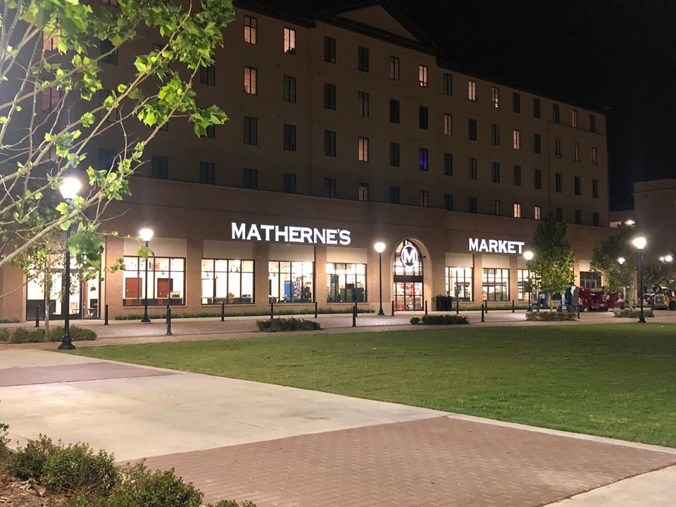 Mathernes Market at LSU | 85 Gateway Center Ln, Baton Rouge, LA 70802, USA | Phone: (225) 367-6074