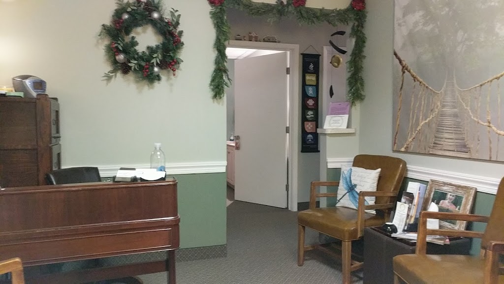 Solon Massotherapy Associates | The Heritage Building, 34501 Aurora Rd #103, Solon, OH 44139 | Phone: (440) 498-9212