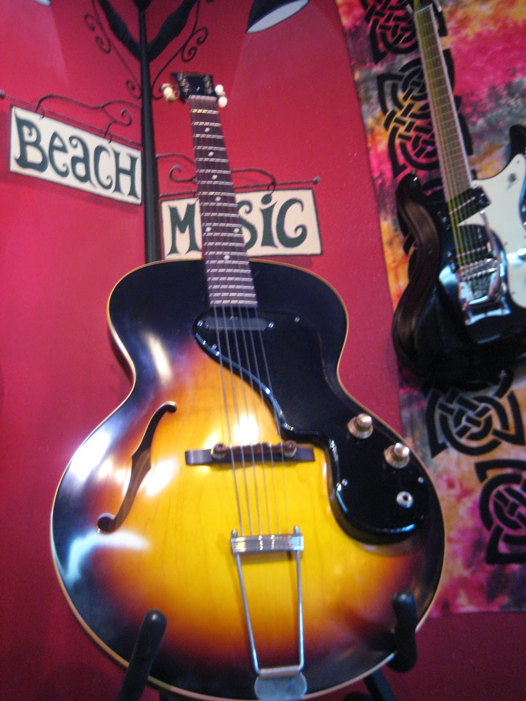 Beach Music | 16802 CA-1, Sunset Beach, CA 90742, USA | Phone: (562) 592-7101