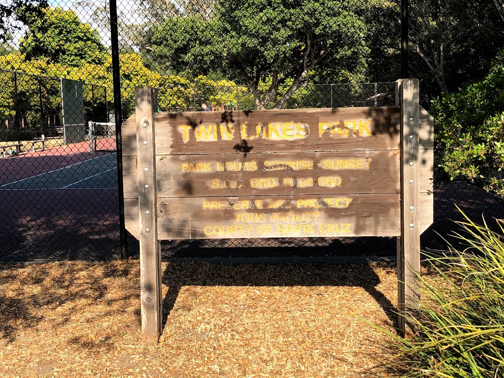 Twin Lakes County Park | 520 7th Ave, Santa Cruz, CA 95062, USA | Phone: (831) 454-7901