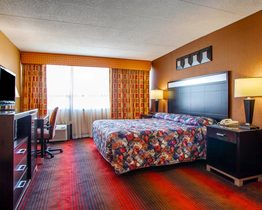 Rodeway Inn Meadowlands | 155 NJ-3, Secaucus, NJ 07094, USA | Phone: (201) 348-8300