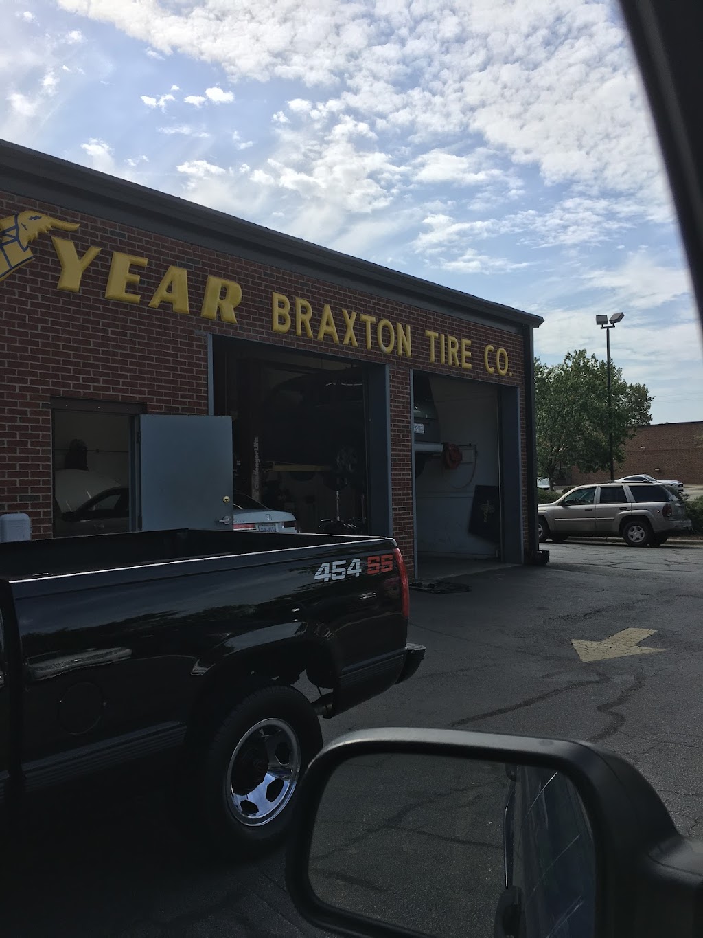Braxton Tire Company | 110 John Earl St, Hillsborough, NC 27278, USA | Phone: (919) 732-7993