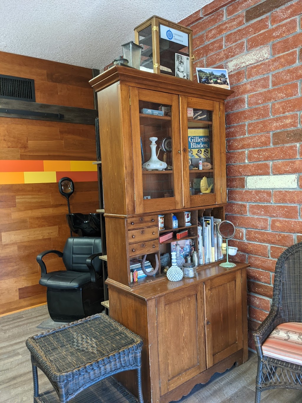 The Barber Shoppe On Saguaro | 11873 N Saguaro Blvd, Fountain Hills, AZ 85268, USA | Phone: (480) 330-2205