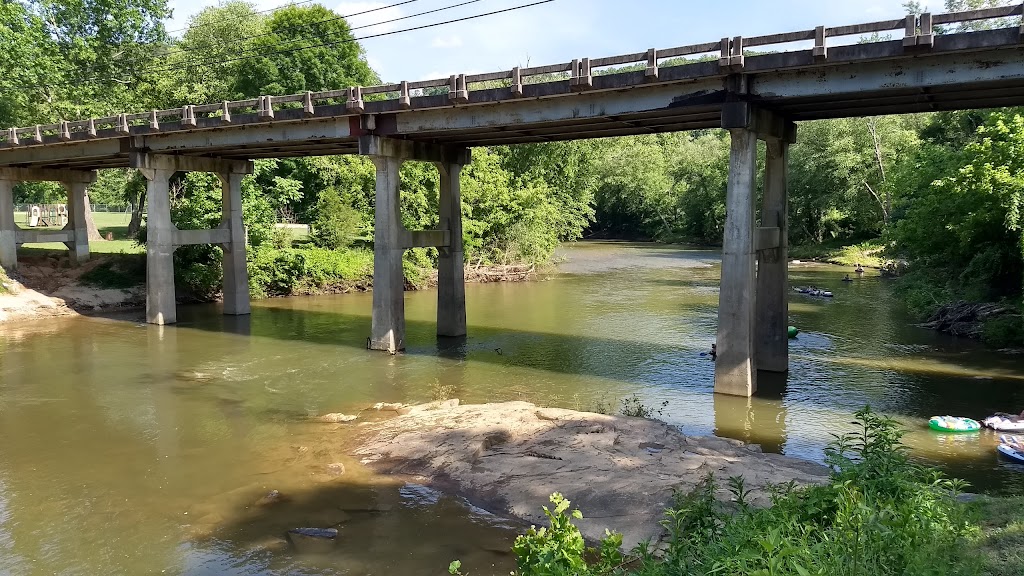 Danbury General Store | 201 Main St, Danbury, NC 27016, USA | Phone: (336) 593-8780