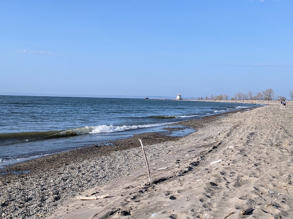 Headlands Beach State Park | 9601 Headlands Rd, Mentor, OH 44060, USA | Phone: (440) 466-8400