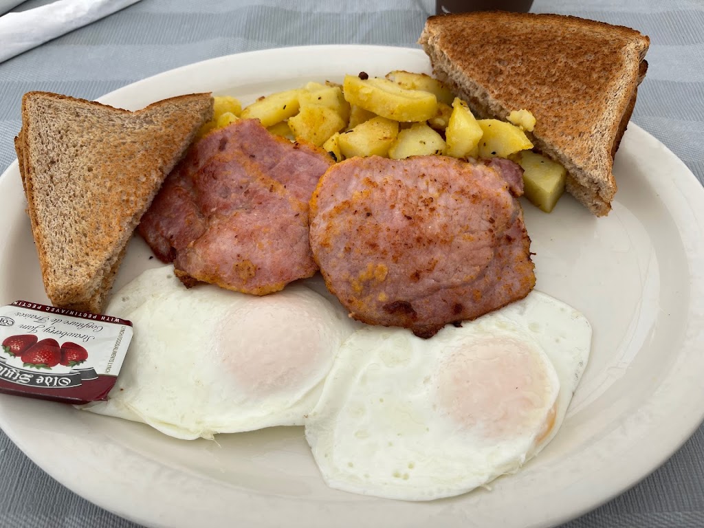 Benedicts Breakfast | 623 King St, Welland, ON L3B 3L4, Canada | Phone: (905) 788-3337