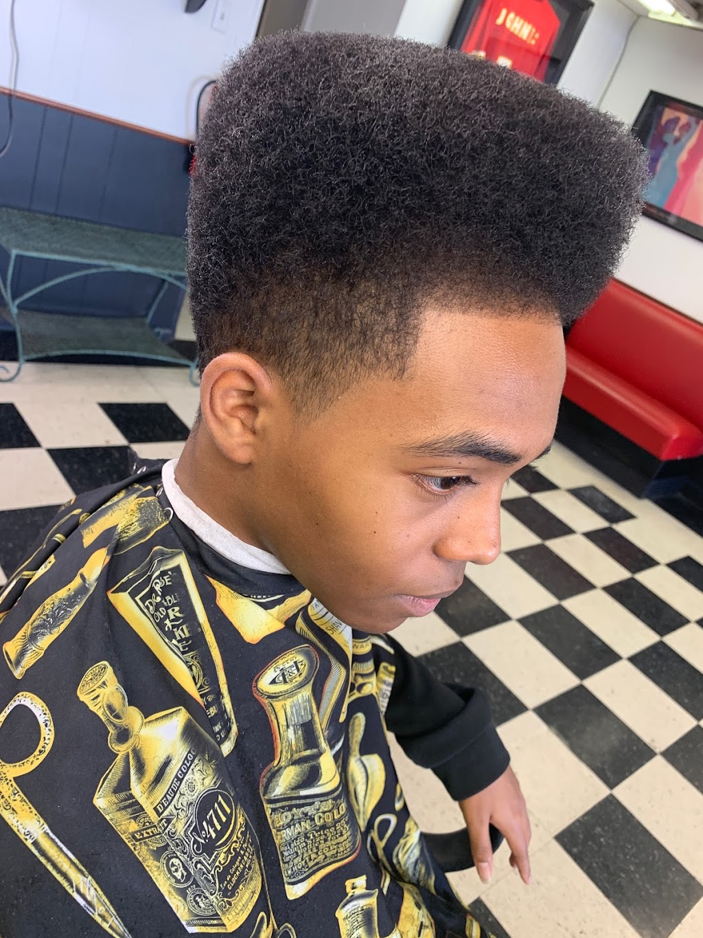 Straight Line Barber Shop | 9504 E 63rd St # 104A, Raytown, MO 64133, USA | Phone: (816) 313-1109