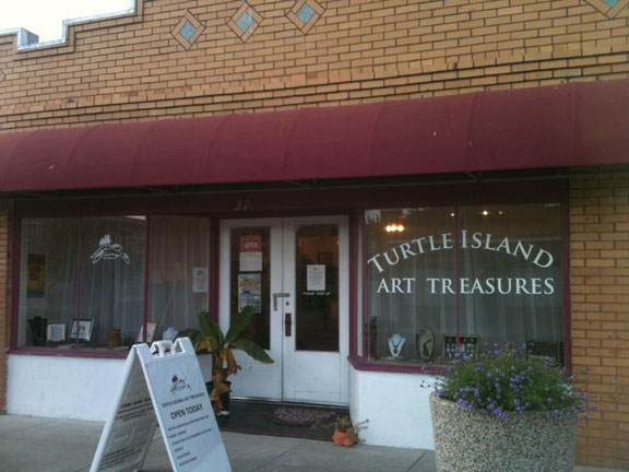 Turtle Island Art Treasures | 37 Main St, Isleton, CA 95641, USA | Phone: (916) 777-6795