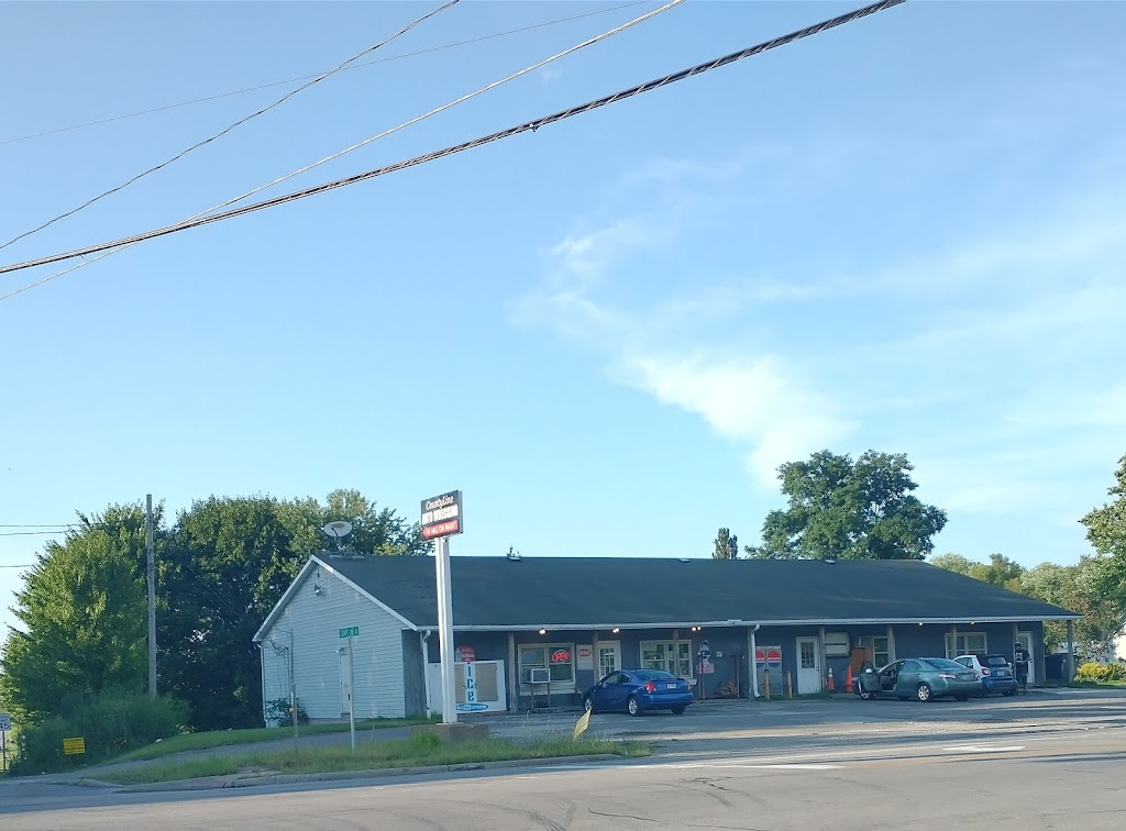 County Line Corner Store | 6877 N Ridge Rd, Geneva, OH 44041, USA | Phone: (440) 466-6033