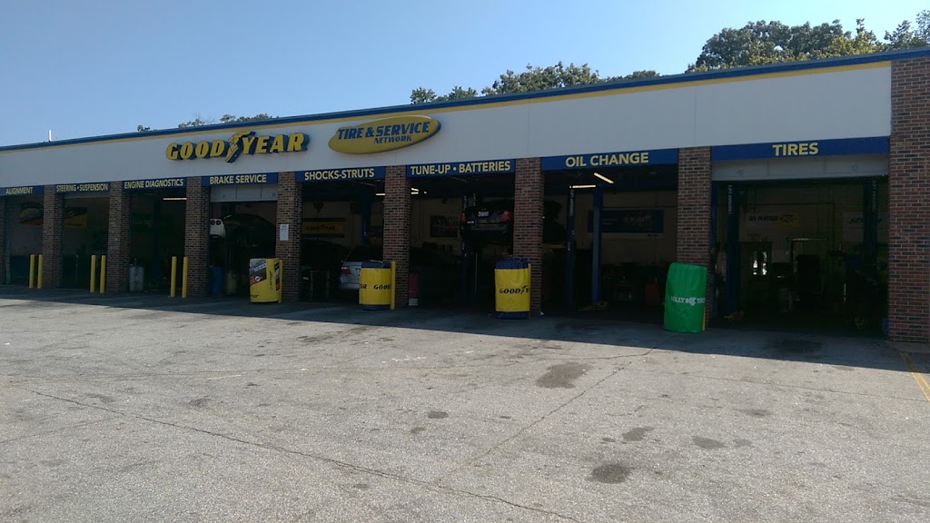 DW Campbell Tire and Service Center | 1921 Howell Mill Rd NW, Atlanta, GA 30318, USA | Phone: (404) 352-0001