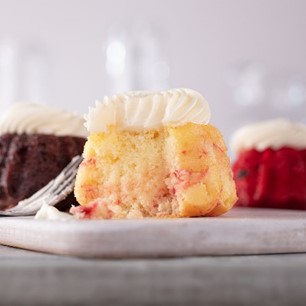 Nothing Bundt Cakes | 3074 Walton Blvd, Rochester Hills, MI 48309, USA | Phone: (248) 963-0060