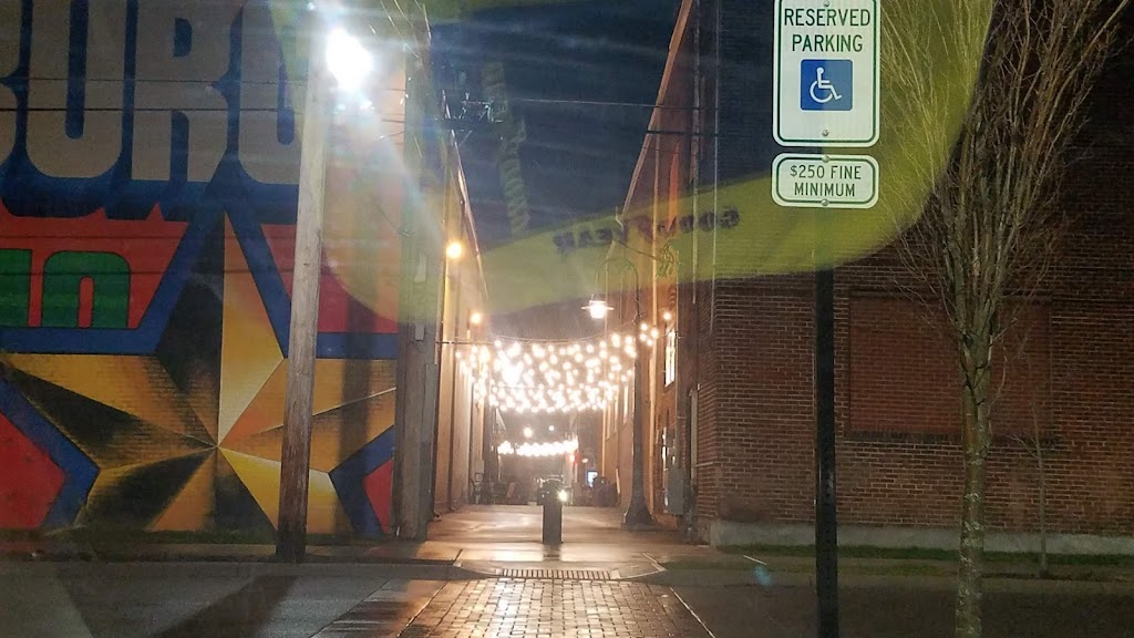 The Plaza Theatre | 33 S Main St, Miamisburg, OH 45342, USA | Phone: (937) 530-8013