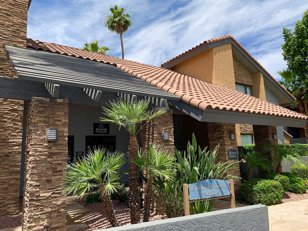 Biltmore on the Lakes | 11050 N Biltmore Dr, Phoenix, AZ 85029, USA | Phone: (602) 375-9900