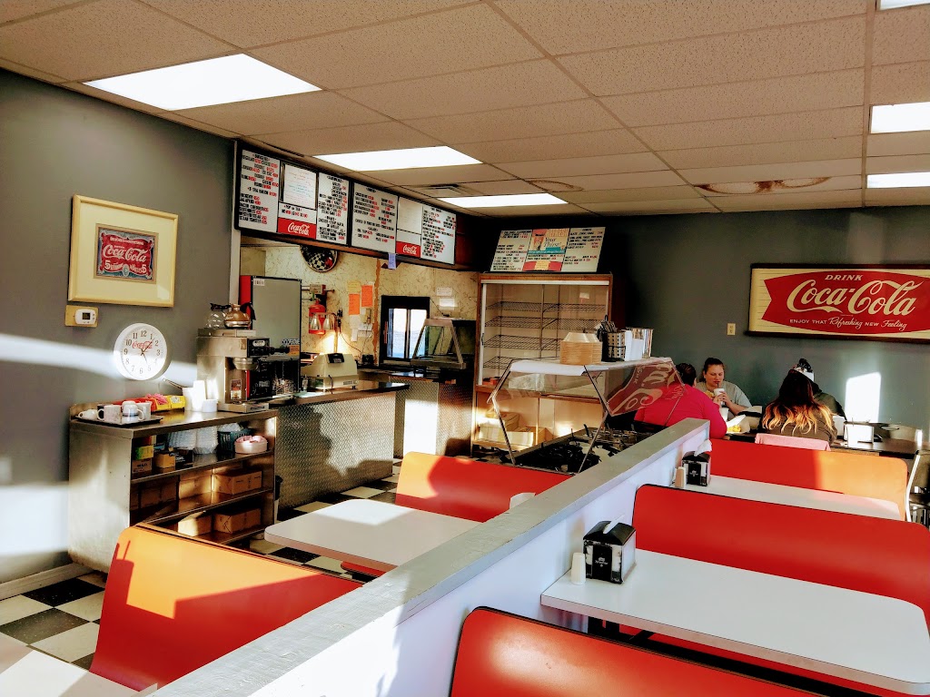 Brandys Drive-In | 100 N Main St, Fairfax, OK 74637, USA | Phone: (918) 642-3302