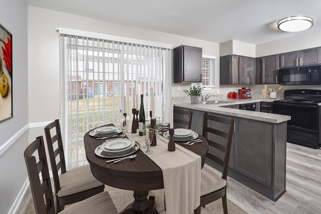 Hickory Point Townhomes | 399-A Hickory Point Blvd, Newport News, VA 23608, USA | Phone: (844) 748-9117