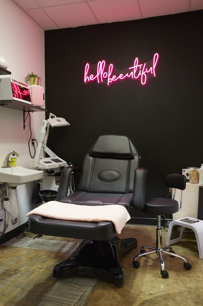 BEAUTYBEEZ | 6522 Laurel Canyon Blvd, North Hollywood, CA 91606, USA | Phone: (818) 856-8185