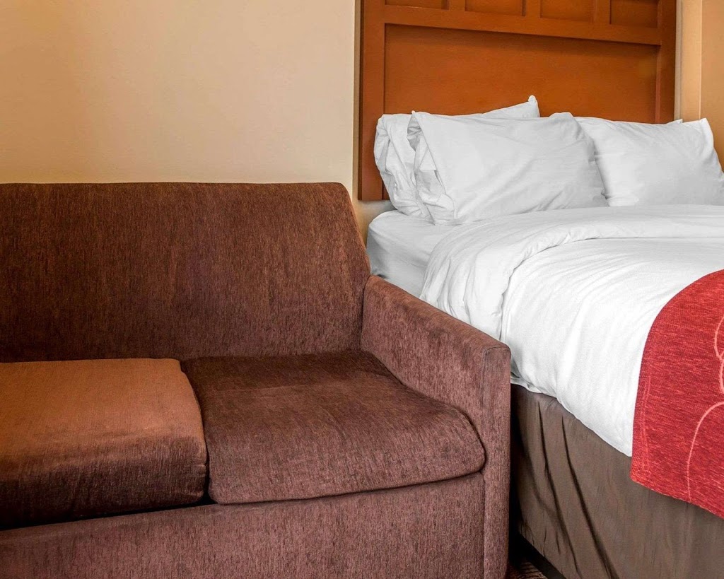 Comfort Suites | 1523 Old Brodhead Rd, Monaca, PA 15061, USA | Phone: (724) 728-9480