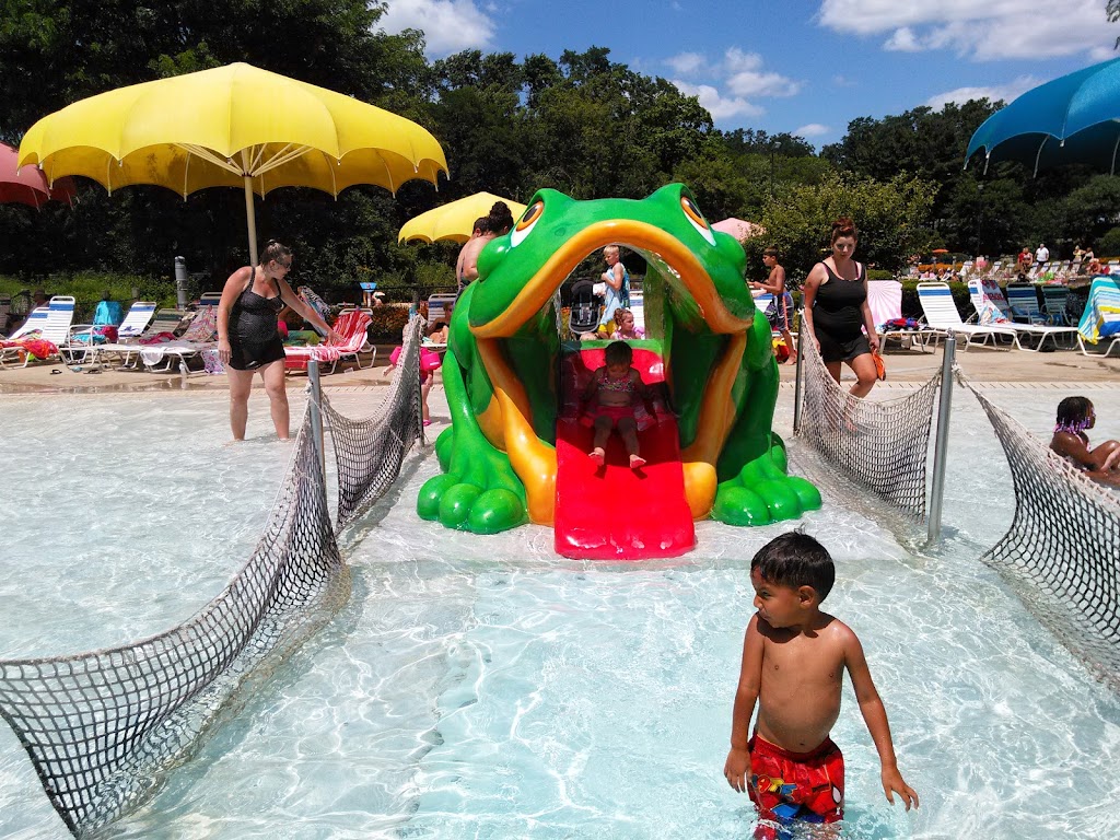 Water Works Family Aquatic Center | 2025 Munroe Falls Ave, Cuyahoga Falls, OH 44221, USA | Phone: (330) 971-8433