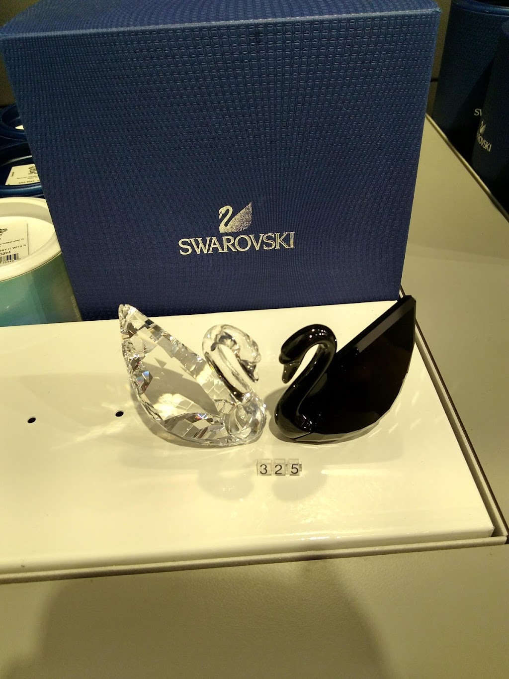 Swarovski Outlet | 315 Opry Mills Dr, Nashville, TN 37214, USA | Phone: (615) 393-6262