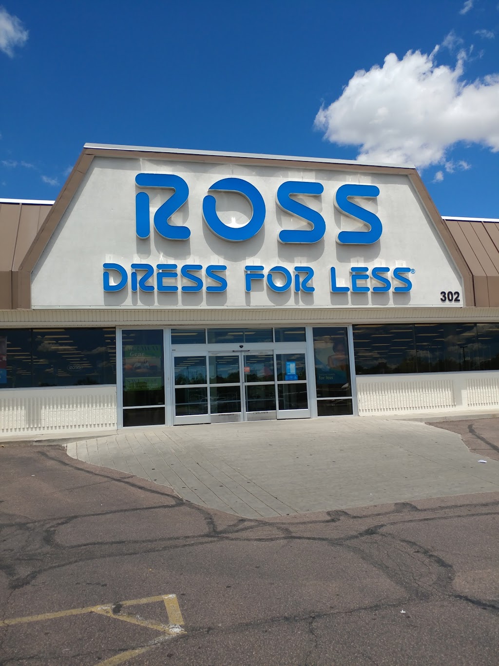 Ross Dress for Less | 302 Main St, Colorado Springs, CO 80911, USA | Phone: (719) 390-8275