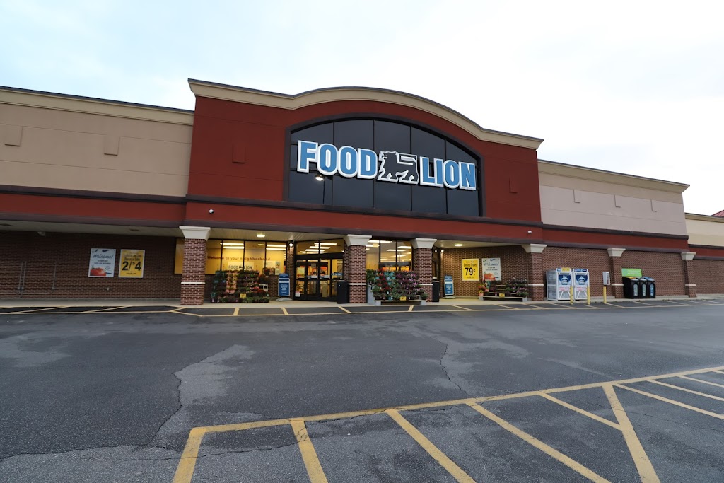 Food Lion | 717 E Liberty St Unit D, York, SC 29745 | Phone: (803) 628-1525