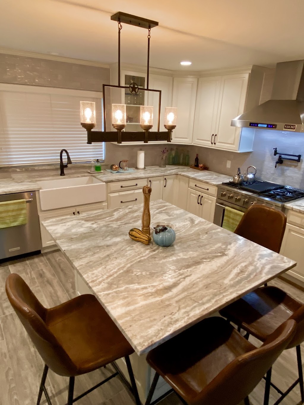 Planet of Granite and Flooring LLC | 6101 US-67, Alvarado, TX 76009, USA | Phone: (817) 202-8803