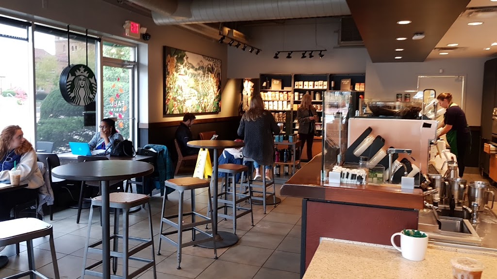 Starbucks | 302 E Silver Spring Dr, Whitefish Bay, WI 53217, USA | Phone: (414) 332-8628