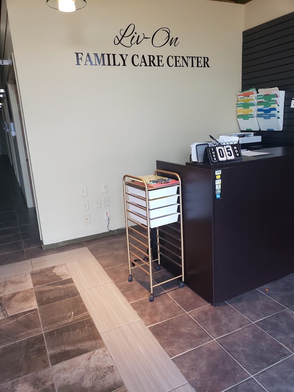 Liv-on Family Care Center | 5 County Rd B E, St Paul, MN 55117, USA | Phone: (651) 207-8372