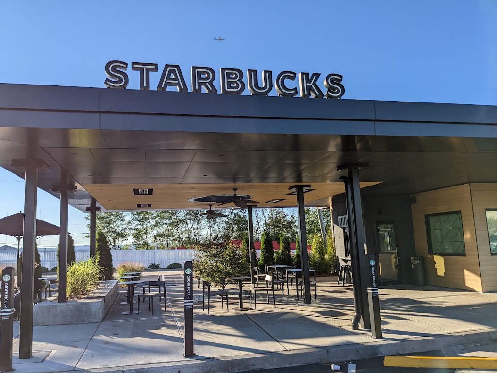 Starbucks | 2819 John F. Kennedy Blvd, North Bergen, NJ 07047, USA | Phone: (201) 277-1320